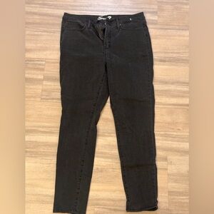 Seven7 Black Skinny Jeans for Women